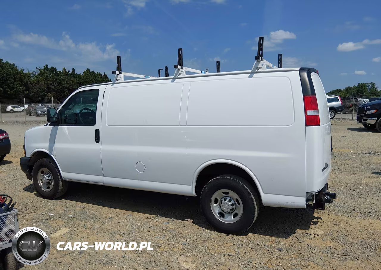 2019 Chevrolet Express 3500 Work Van VIN:1GCZGGFG2K1245704 - 14
