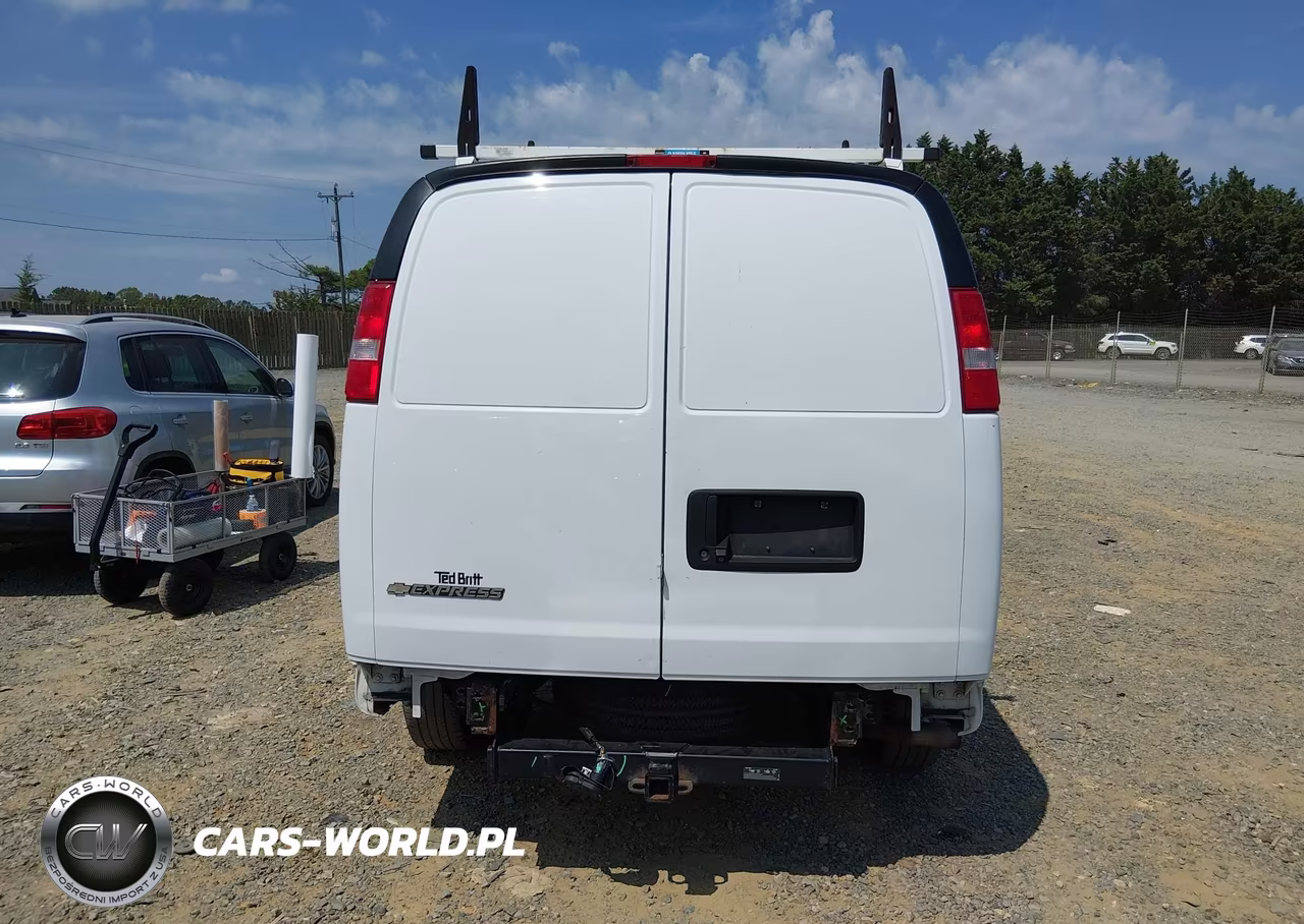 2019 Chevrolet Express 3500 Work Van VIN:1GCZGGFG2K1245704 - 16