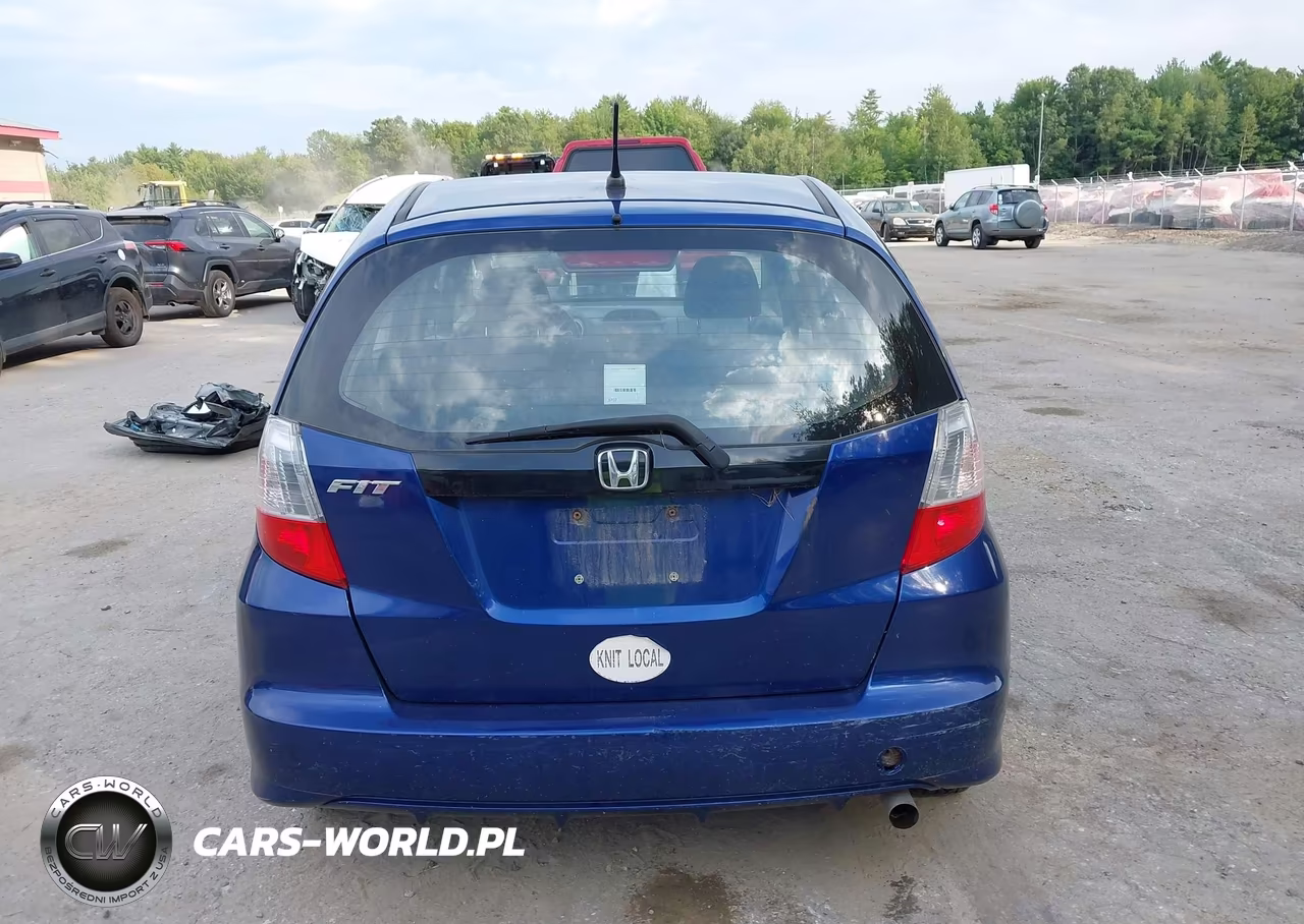 2013 Honda Fit VIN:JHMGE8H39DC028377 - 15