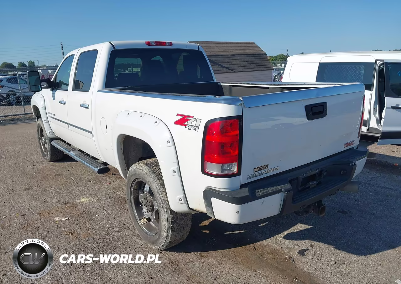 2012 GMC Sierra 2500Hd Denali VIN:1GT125E89CF105437 - 3