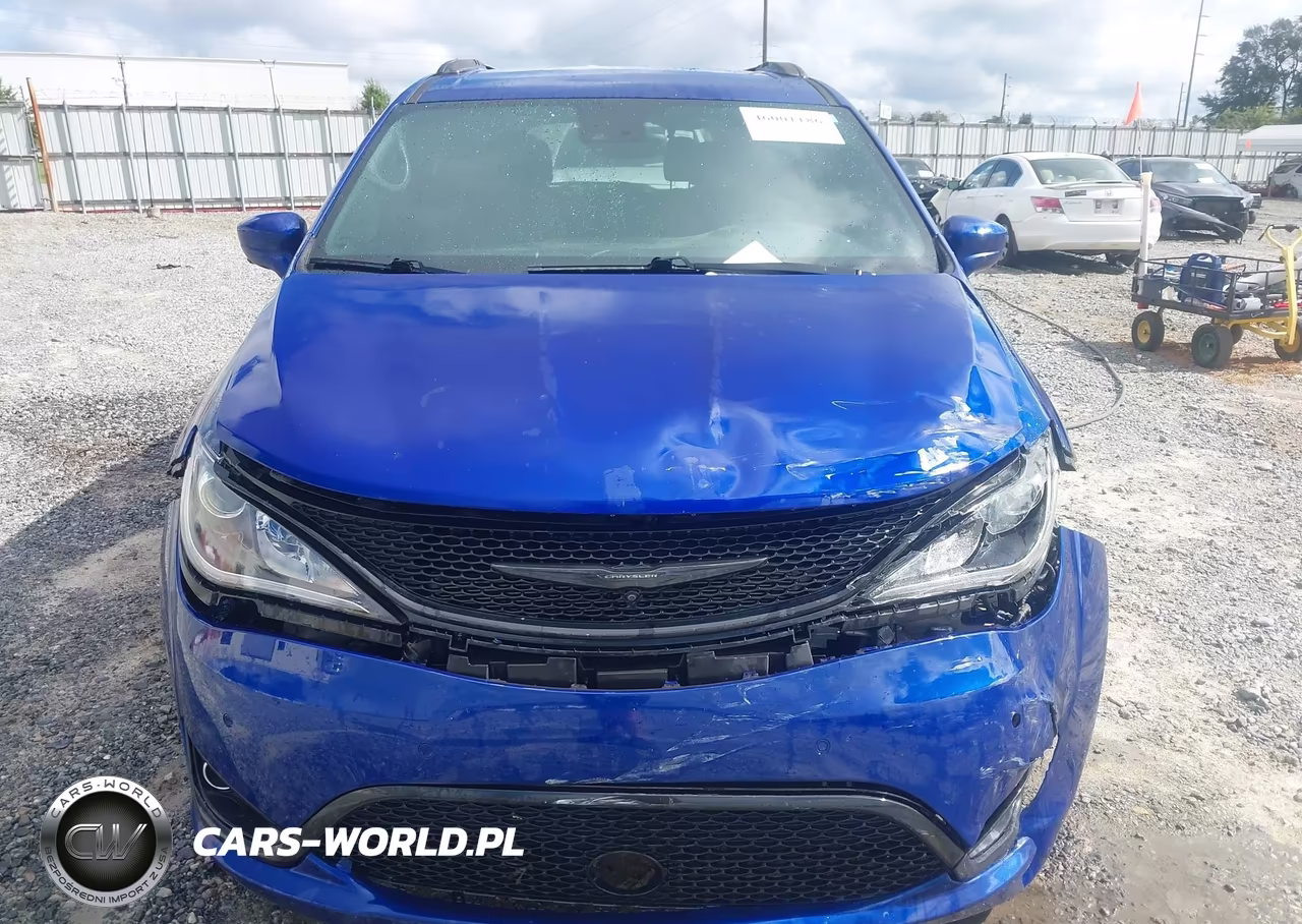 2019 Chrysler Pacifica Touring L Plus VIN:2C4RC1EG3KR668717 - 12