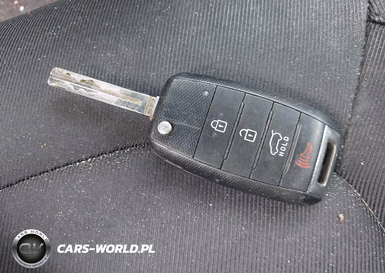 2015 Kia Soul + VIN:KNDJP3A56F7764933 - 11