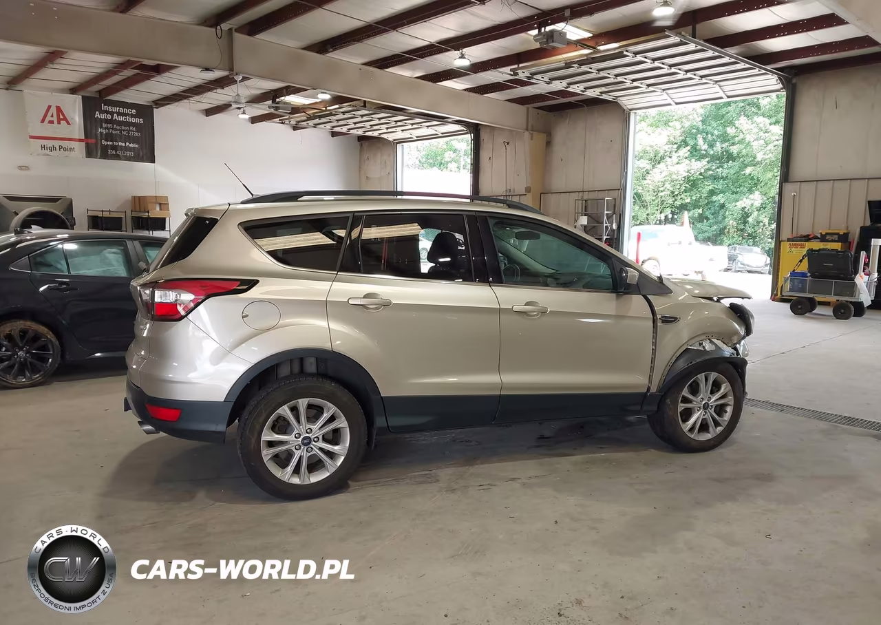 2017 Ford Escape Se VIN:1FMCU9GD9HUC48066 - 14