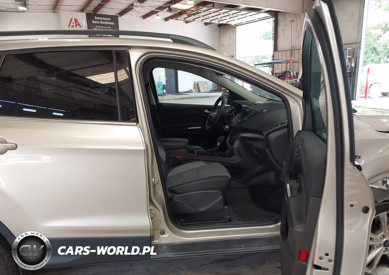 2017 Ford Escape Se VIN:1FMCU9GD9HUC48066 - 5