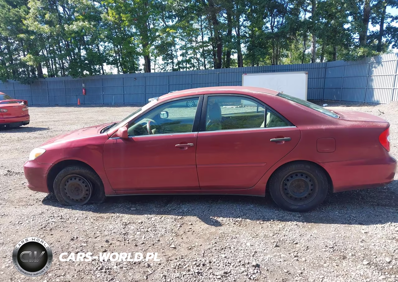 2002 Toyota Camry Le VIN:4T1BE32K92U634764 - 14