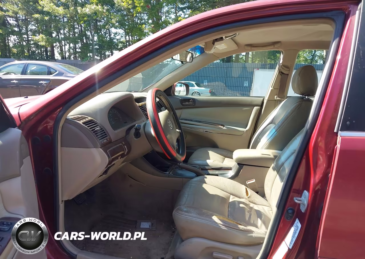 2002 Toyota Camry Le VIN:4T1BE32K92U634764 - 5