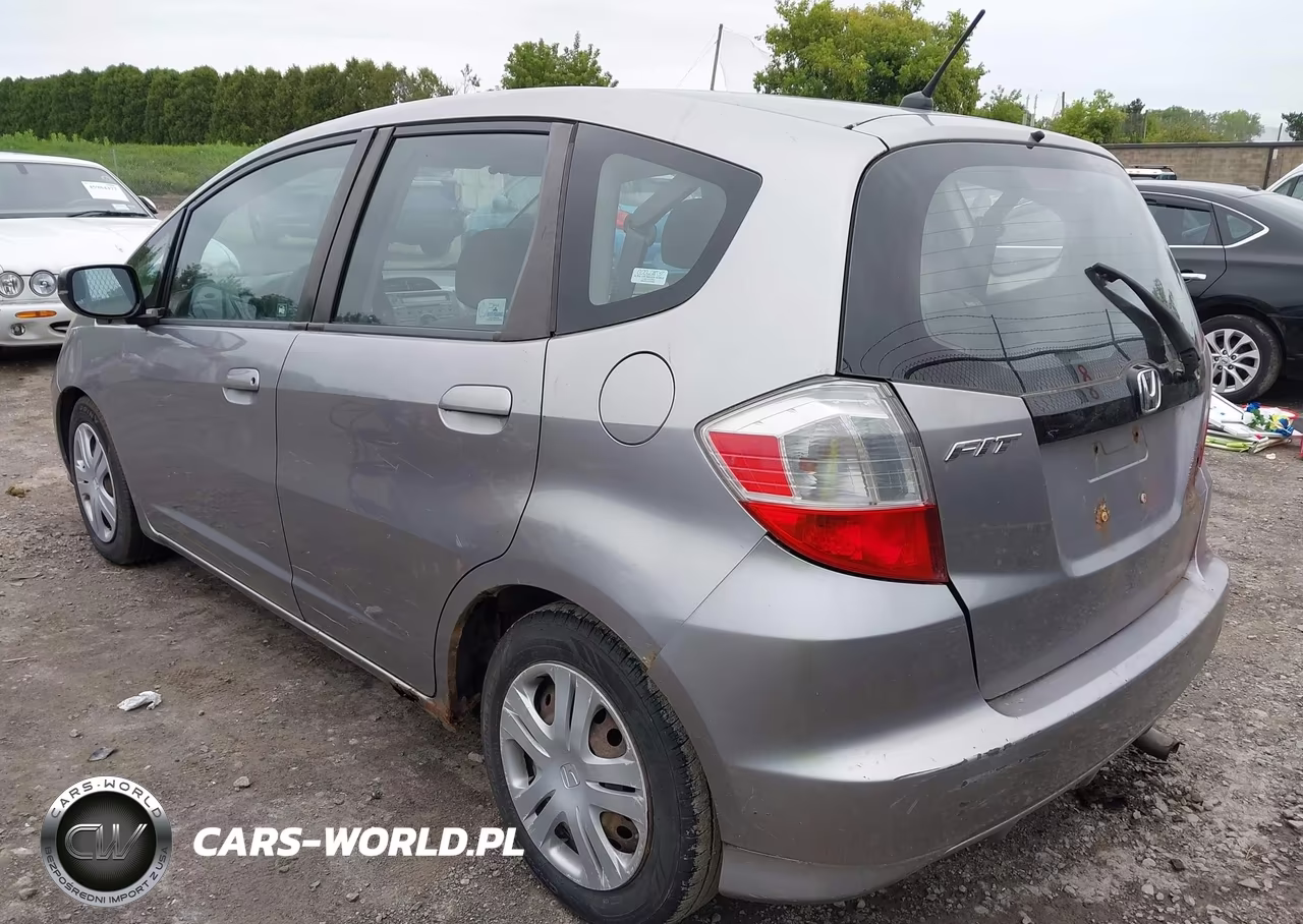 2009 Honda Fit VIN:JHMGE88299S015651 - 3