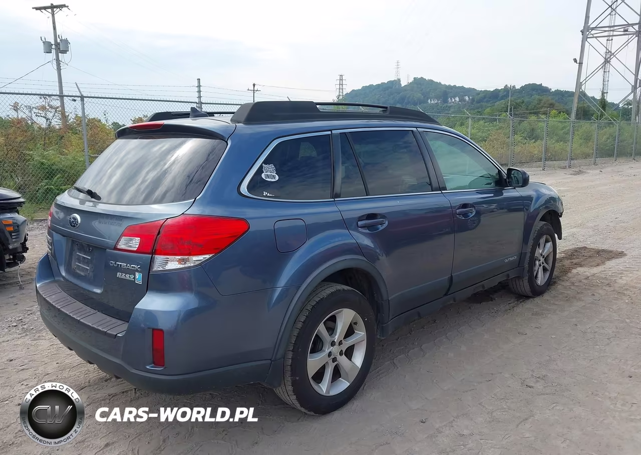 2013 Subaru Outback 2.5I Limited VIN:4S4BRBKC1D3309770 - 4