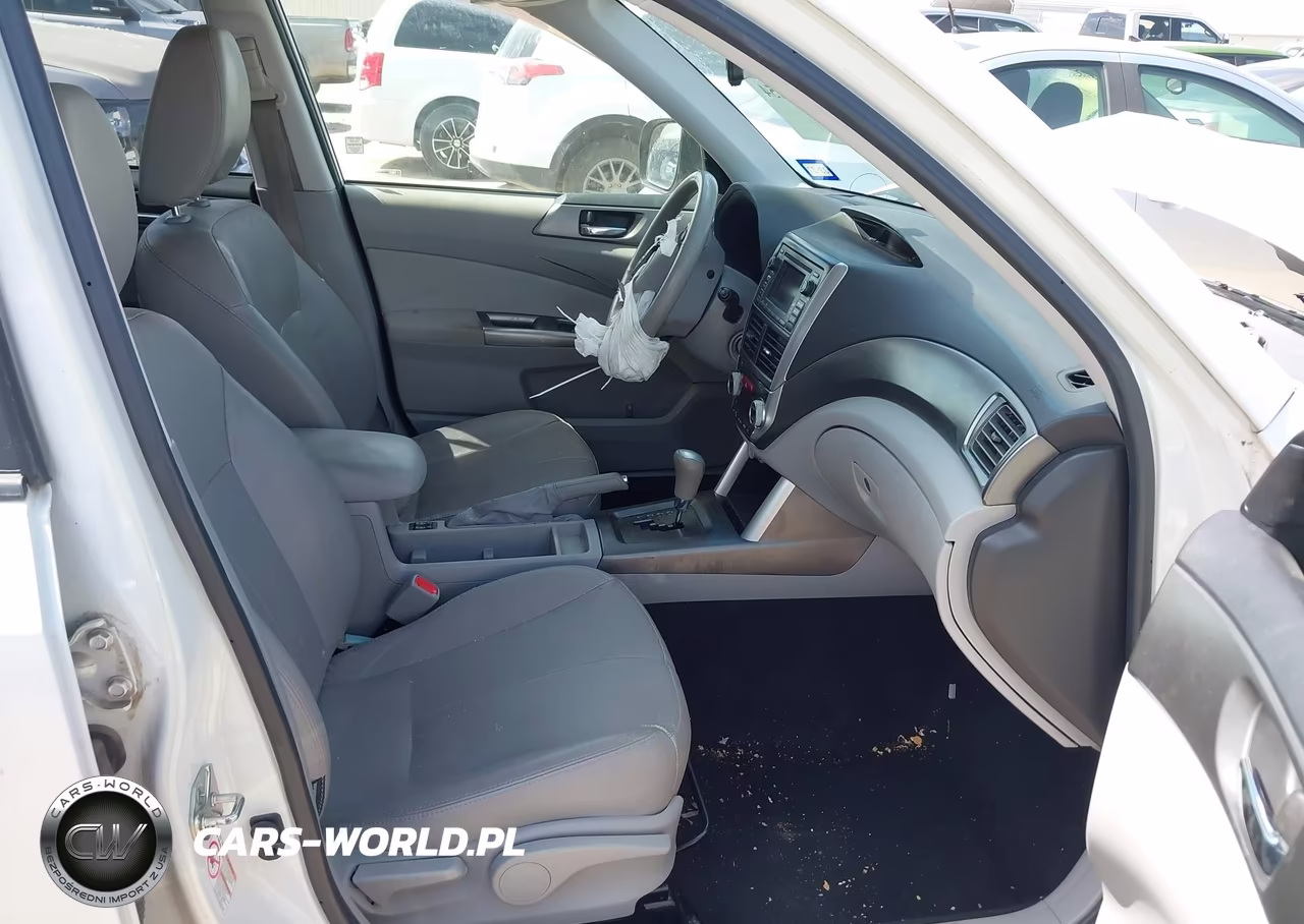 2013 Subaru Forester 2.5X Touring VIN:JF2SHAGCXDH406044 - 5