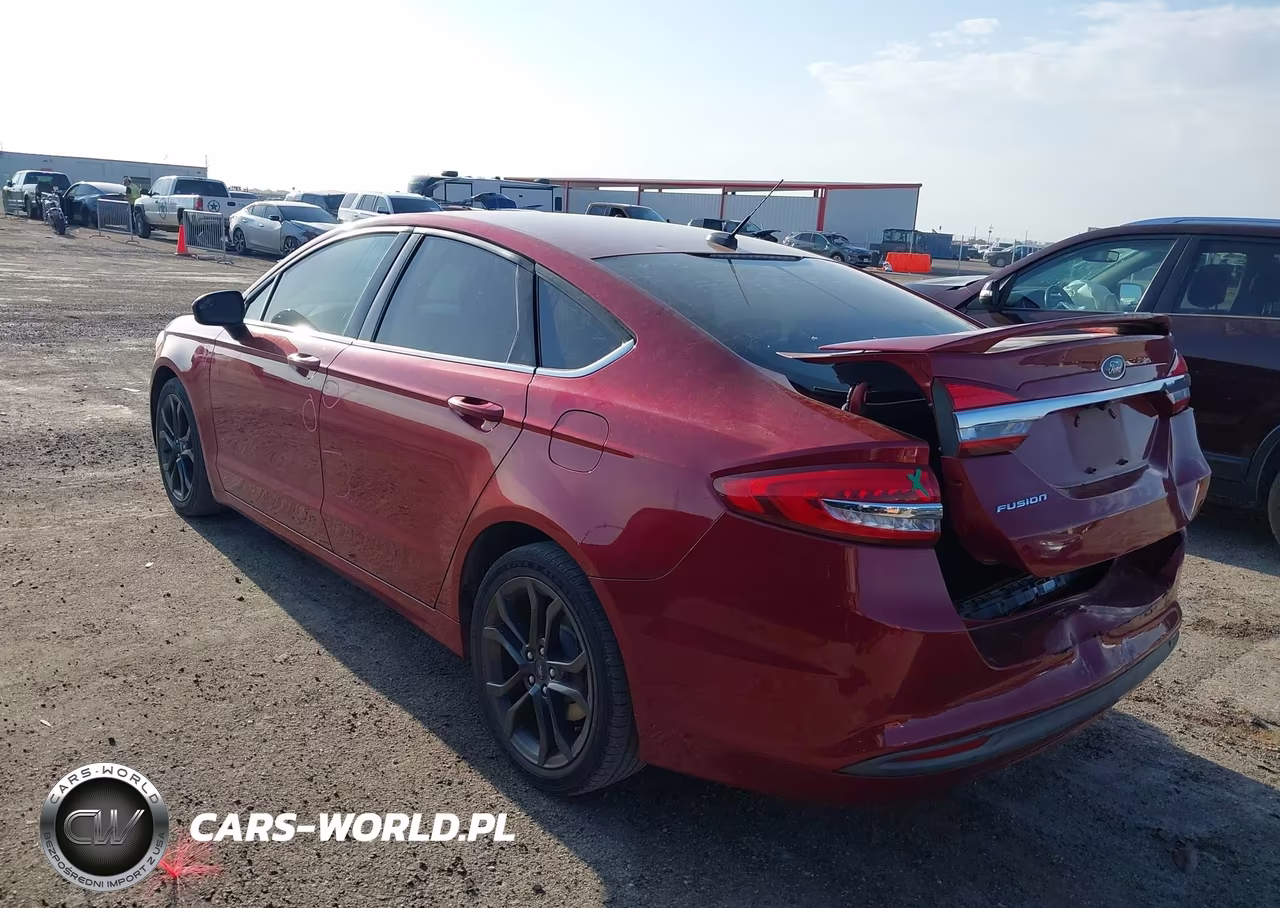 2018 Ford Fusion S VIN:3FA6P0G79JR267251 - 3