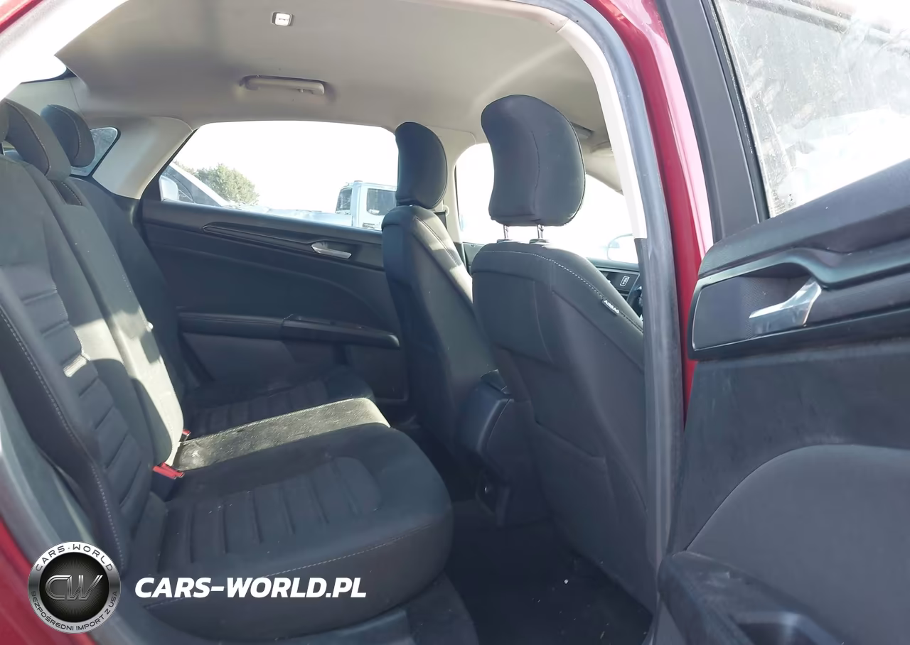 2018 Ford Fusion S VIN:3FA6P0G79JR267251 - 8