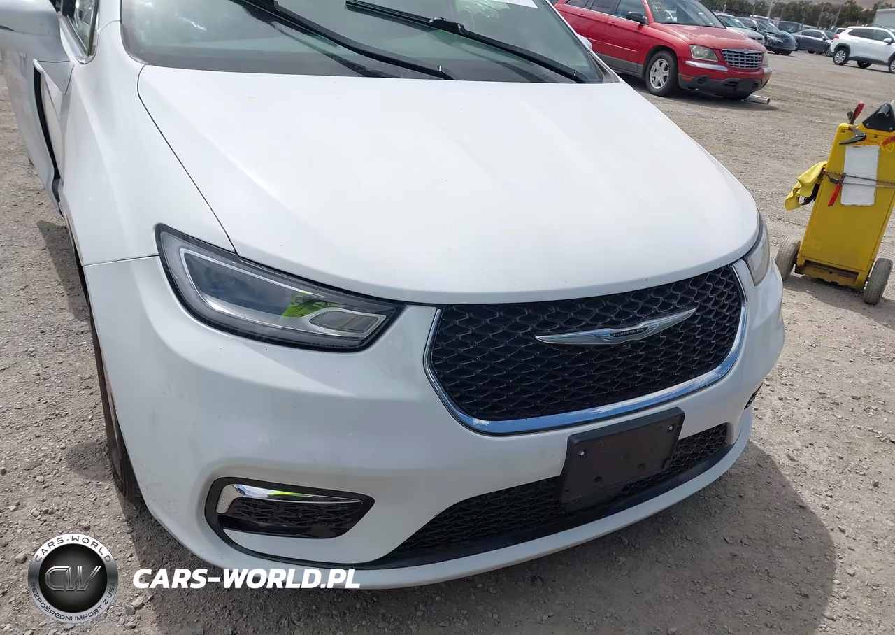 2022 Chrysler Pacifica Touring L VIN:2C4RC1BG3NR198262 - 12
