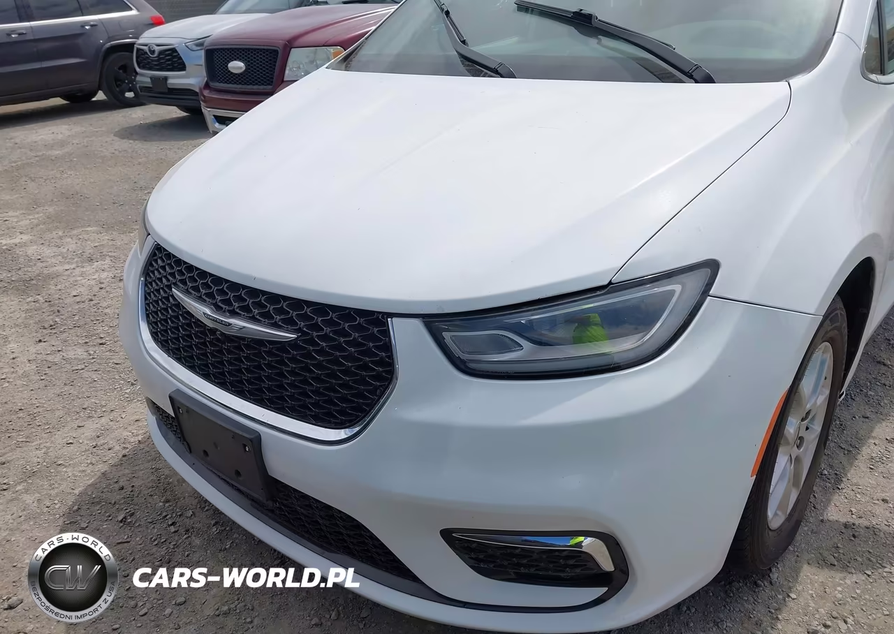2022 Chrysler Pacifica Touring L VIN:2C4RC1BG3NR198262 - 6