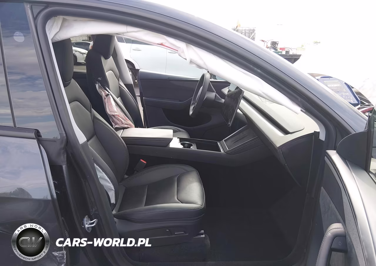 2026 Tesla Model Y Premium Rear-Wheel Drive-Rear-Wheel Drive VIN:7SAYGDED4TA489610 - 5