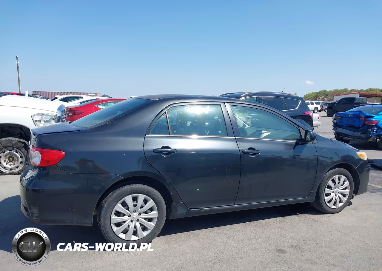 2013 Toyota Corolla Le VIN:5YFBU4EE0DP085877 - 13
