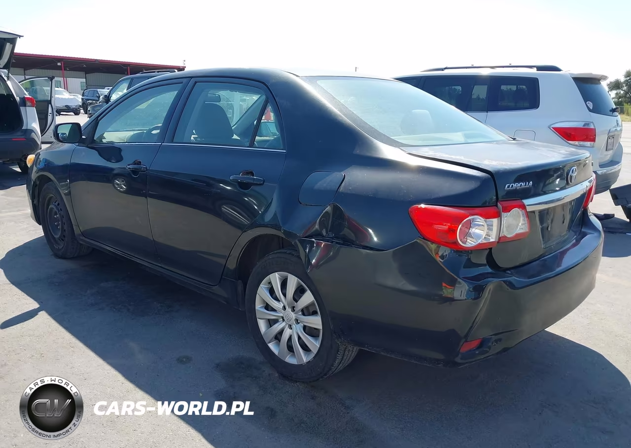 2013 Toyota Corolla Le VIN:5YFBU4EE0DP085877 - 3