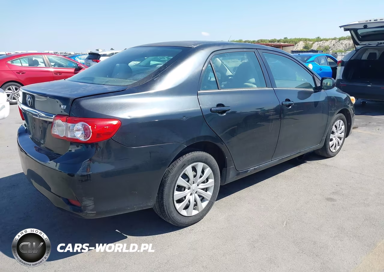 2013 Toyota Corolla Le VIN:5YFBU4EE0DP085877 - 4