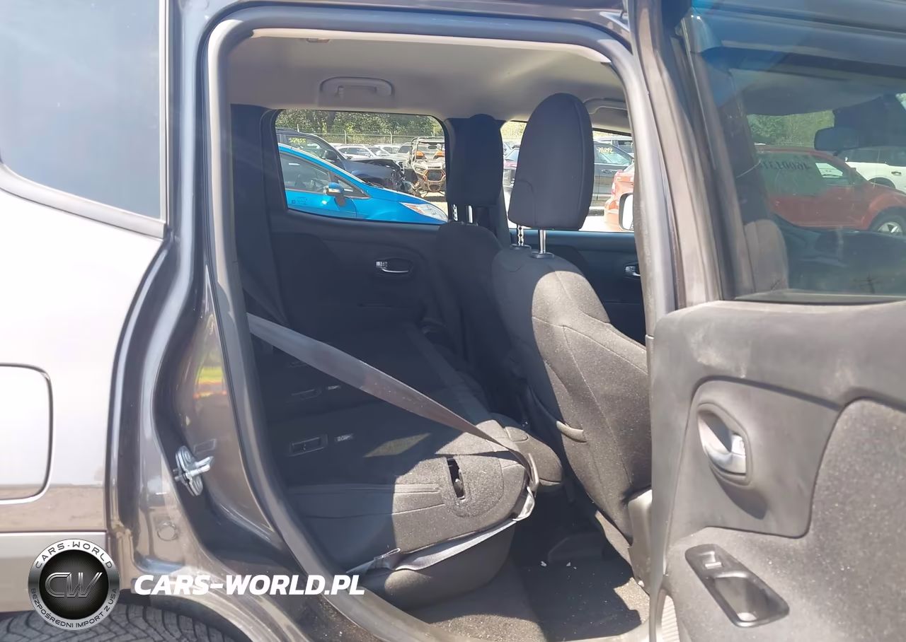 2021 Jeep Renegade Latitude 4X4 VIN:ZACNJDBB0MPM52634 - 8