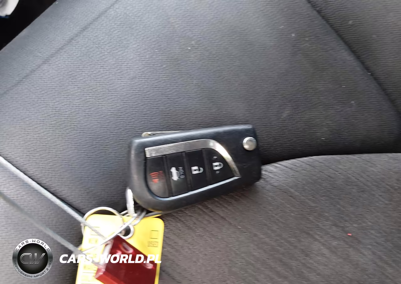 2019 Toyota Camry Le VIN:4T1B11HK0KU707611 - 11