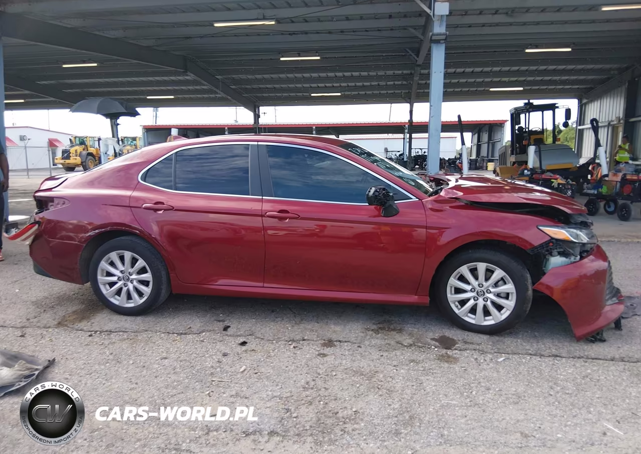 2019 Toyota Camry Le VIN:4T1B11HK0KU707611 - 14