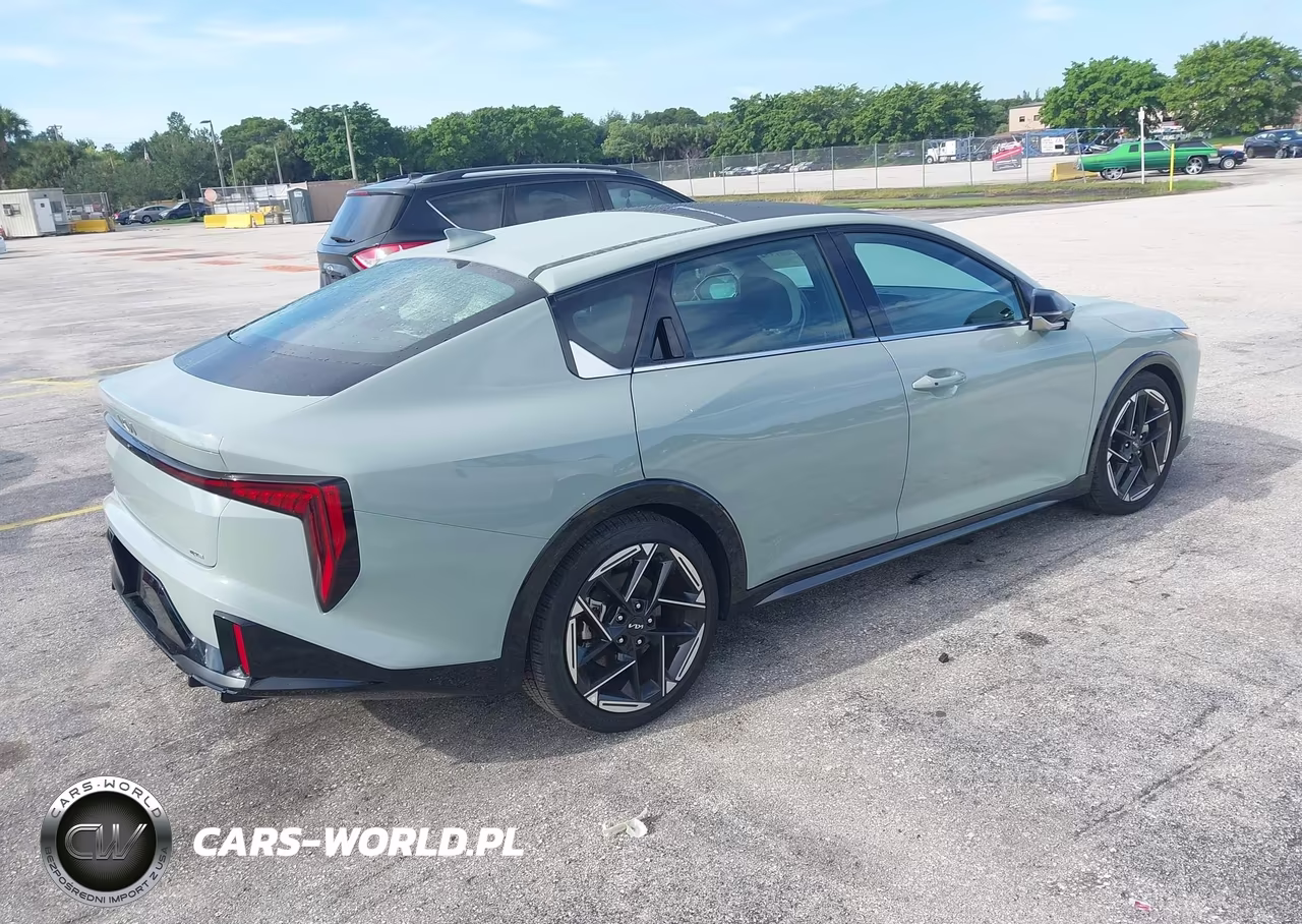 2025 Kia K4 Gt-Line VIN:3KPFW4DE6SE173439 - 4