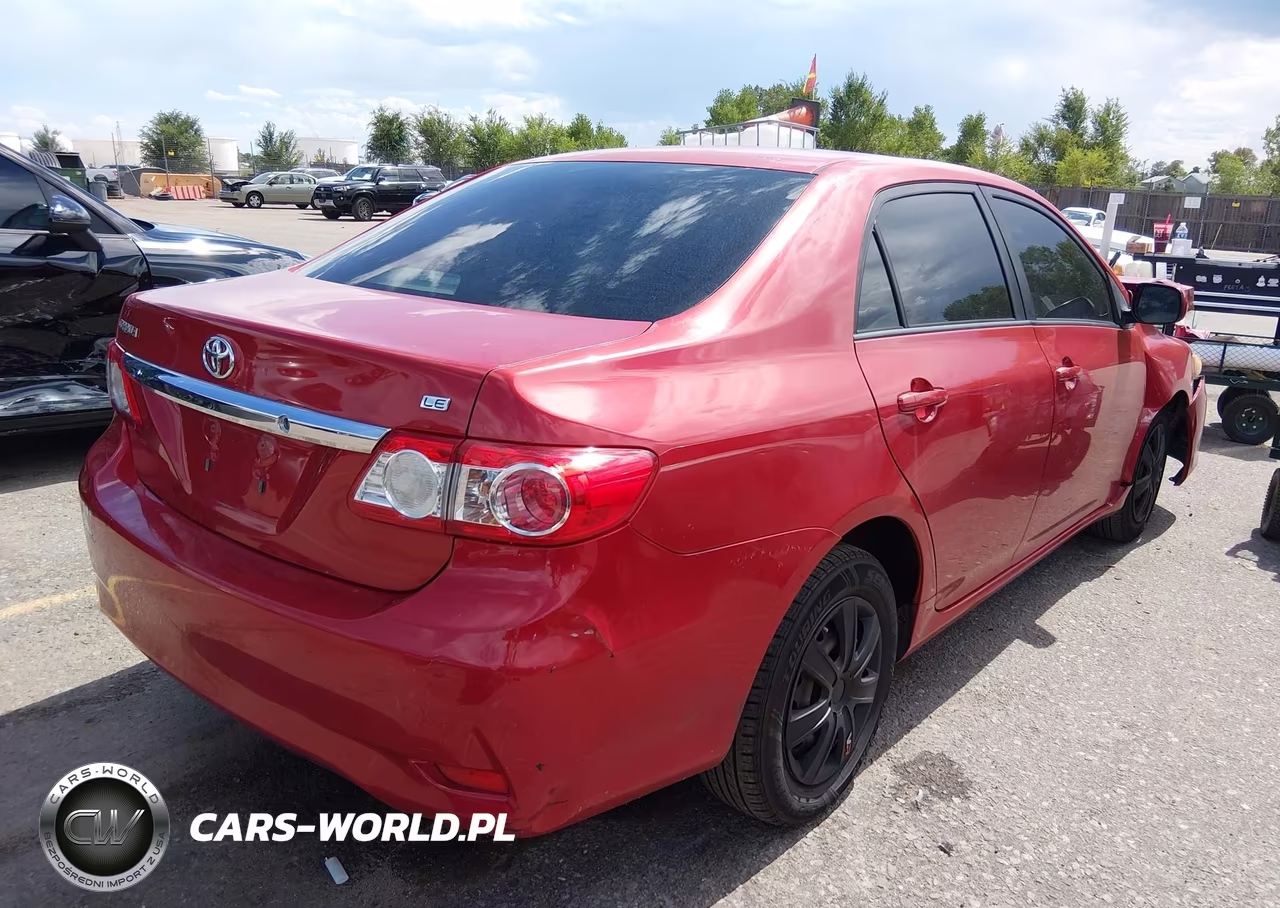 2011 Toyota Corolla Le VIN:JTDBU4EE3BJ094395 - 4