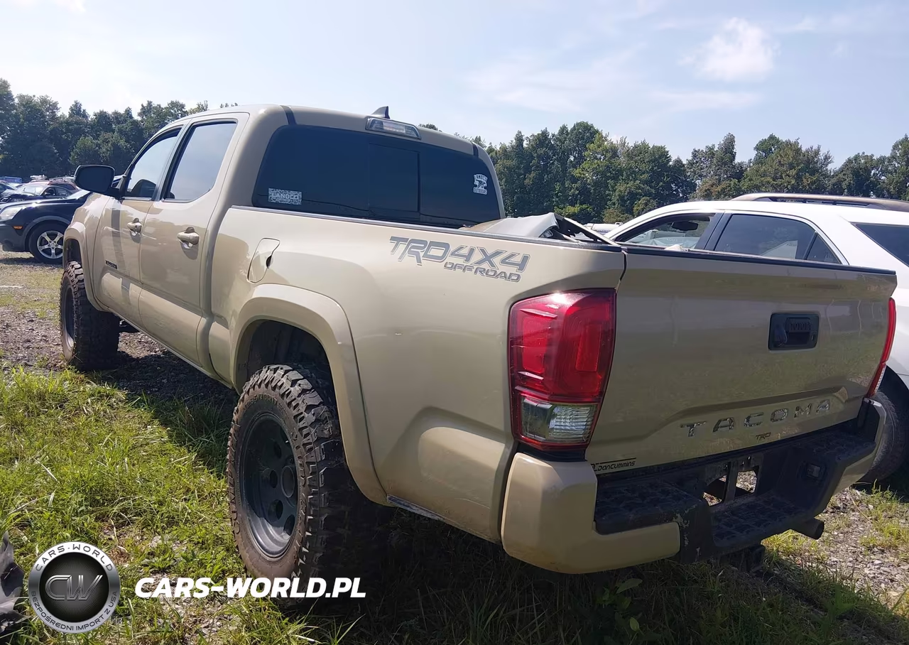 2017 Toyota Tacoma Trd Sport VIN:3TMDZ5BN4HM016028 - 3
