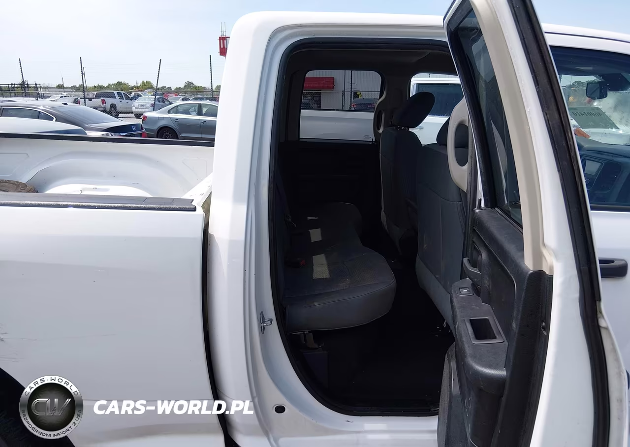 2019 Ram 1500 Classic Tradesman 4X2 6'4 Box VIN:1C6RR6FT9KS723619 - 8