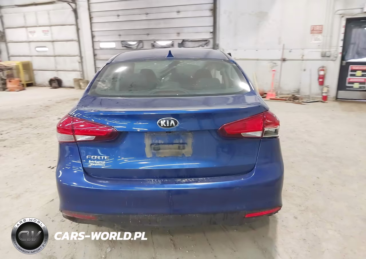 2018 Kia Forte Lx VIN:3KPFK4A71JE275179 - 16