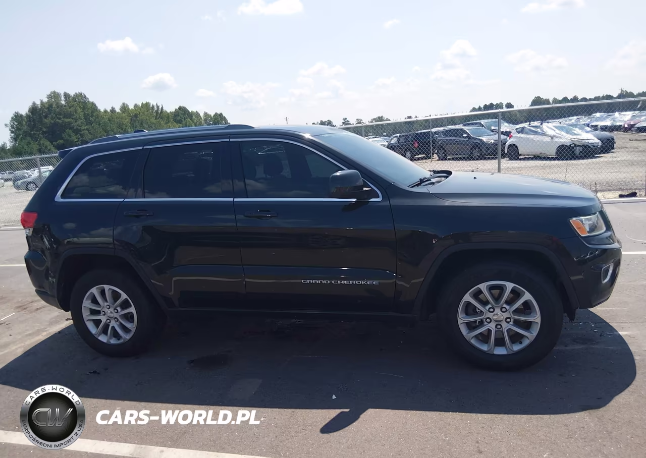 2015 Jeep Grand Cherokee Laredo VIN:1C4RJEAG0FC735159 - 13
