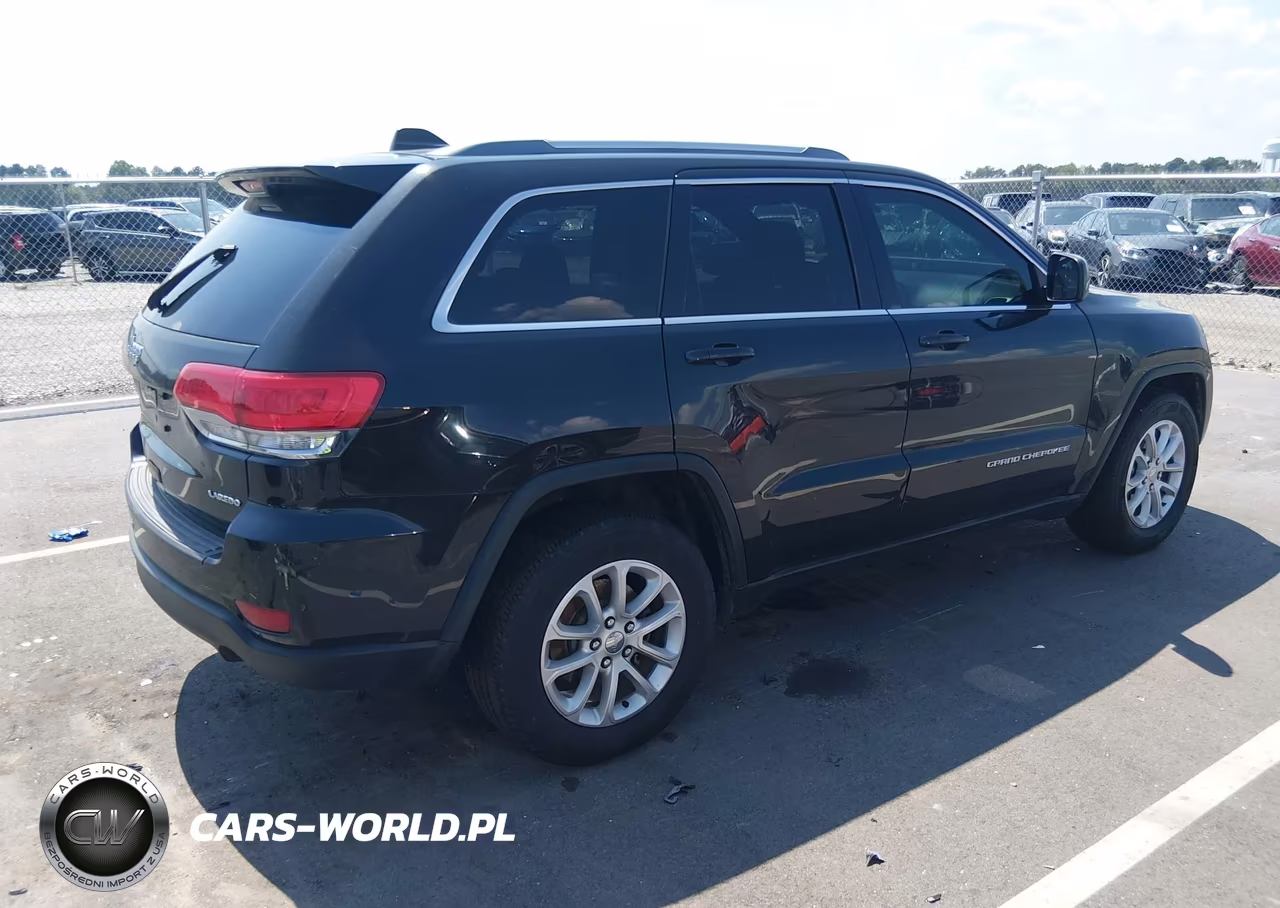 2015 Jeep Grand Cherokee Laredo VIN:1C4RJEAG0FC735159 - 4