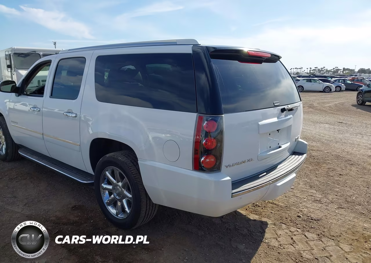 2013 GMC Yukon Xl 1500 Denali VIN:1GKS1MEFXDR112420 - 3