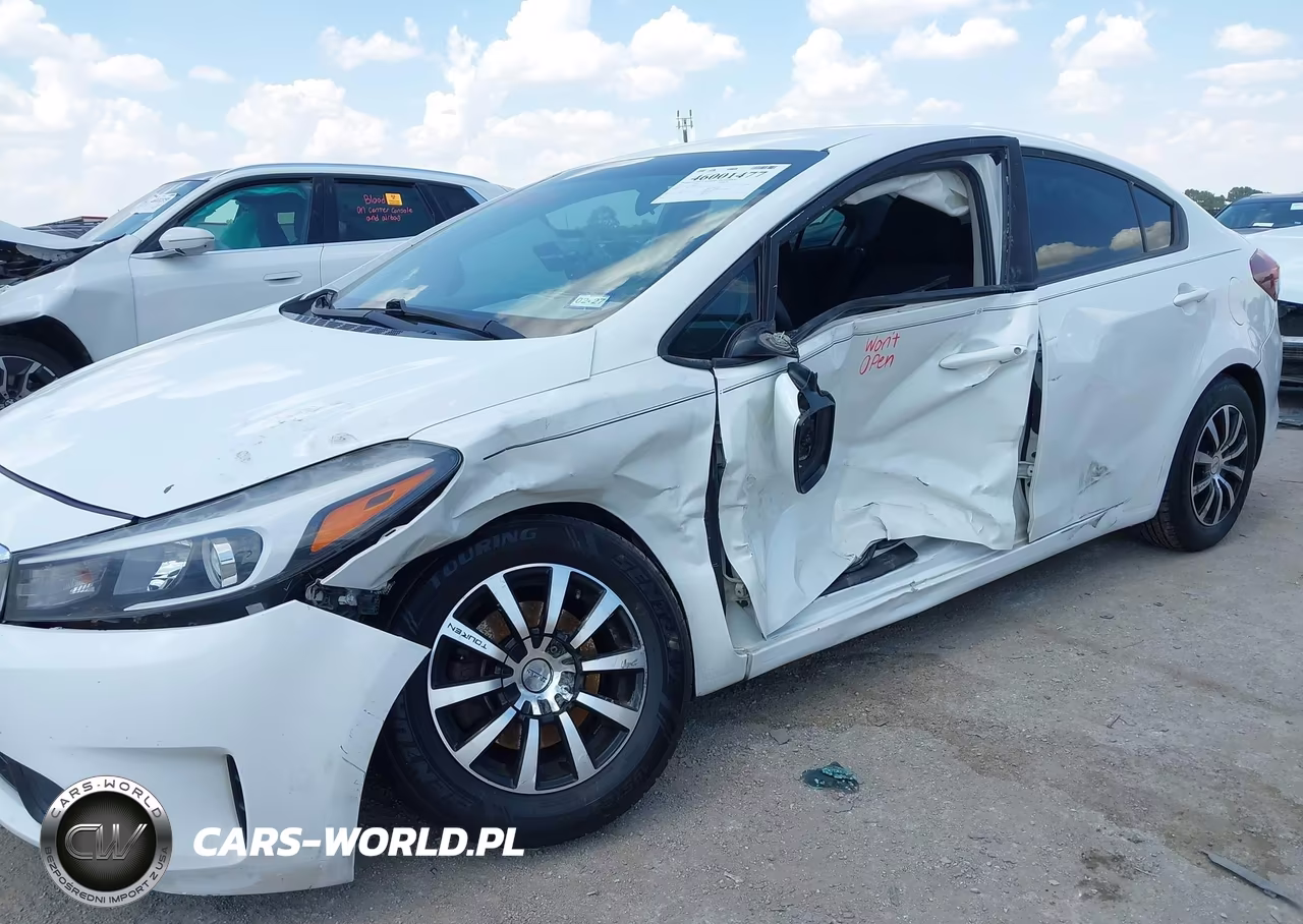 2018 Kia Forte Lx VIN:3KPFK4A75JE243657 - 6