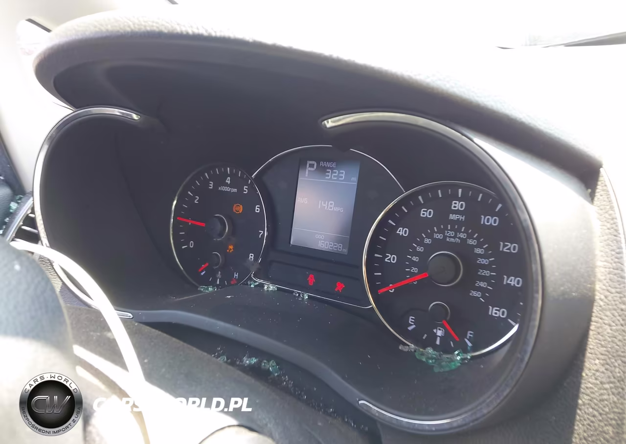 2018 Kia Forte Lx VIN:3KPFK4A75JE243657 - 7
