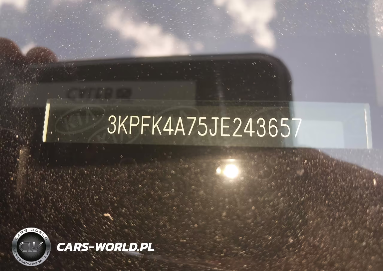 2018 Kia Forte Lx VIN:3KPFK4A75JE243657 - 9