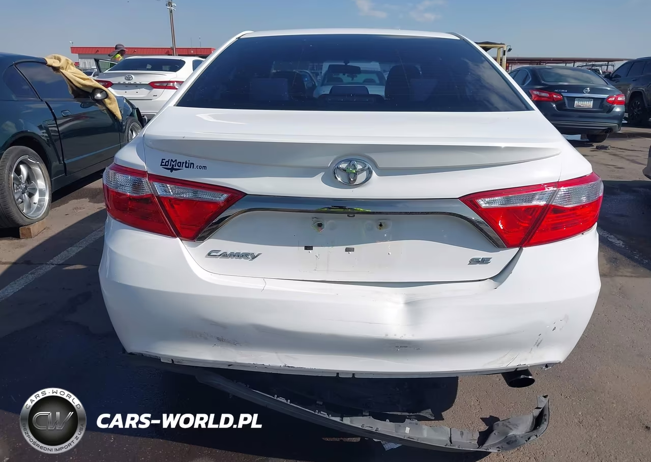 2015 Toyota Camry Se VIN:4T1BF1FK3FU010377 - 6