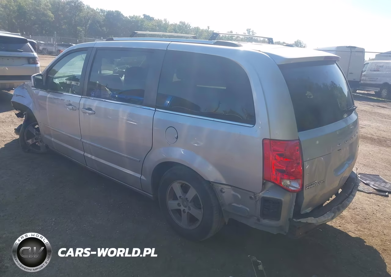 2011 Dodge Grand Caravan Crew VIN:2D4RN5DG9BR660899 - 3