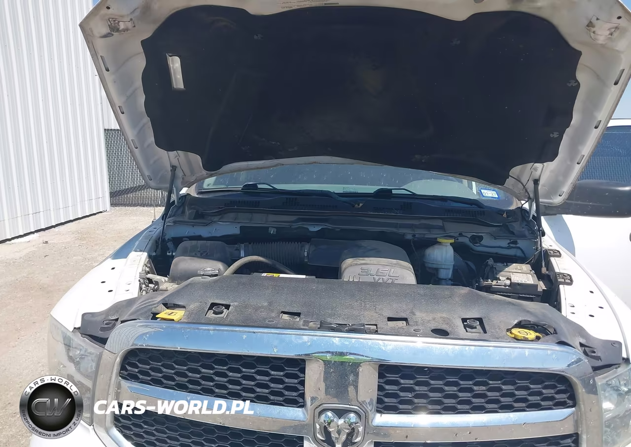 2019 Ram 1500 Classic Tradesman 4X2 6'4 Box VIN:1C6RR6FG1KS526382 - 10
