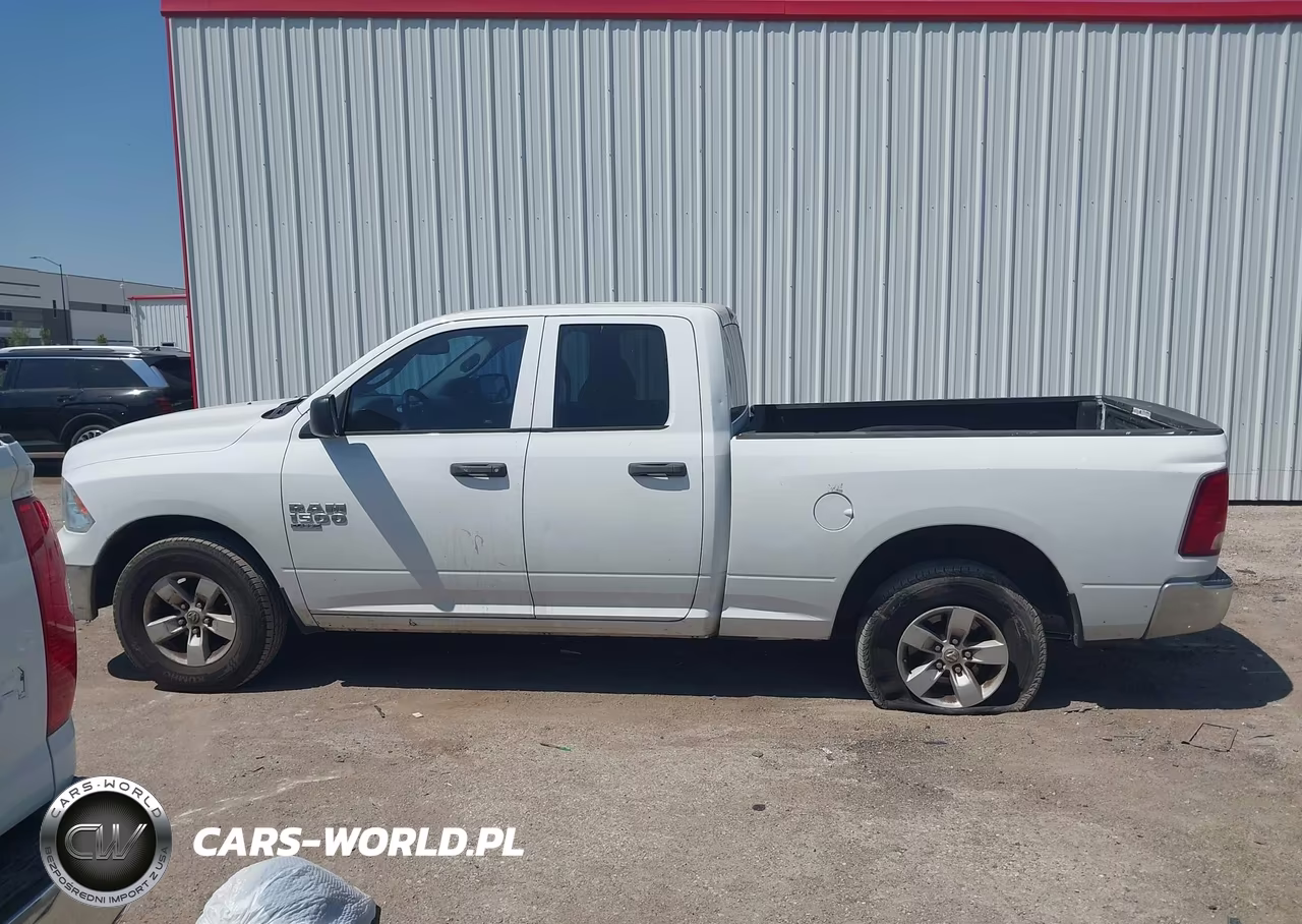 2019 Ram 1500 Classic Tradesman 4X2 6'4 Box VIN:1C6RR6FG1KS526382 - 14