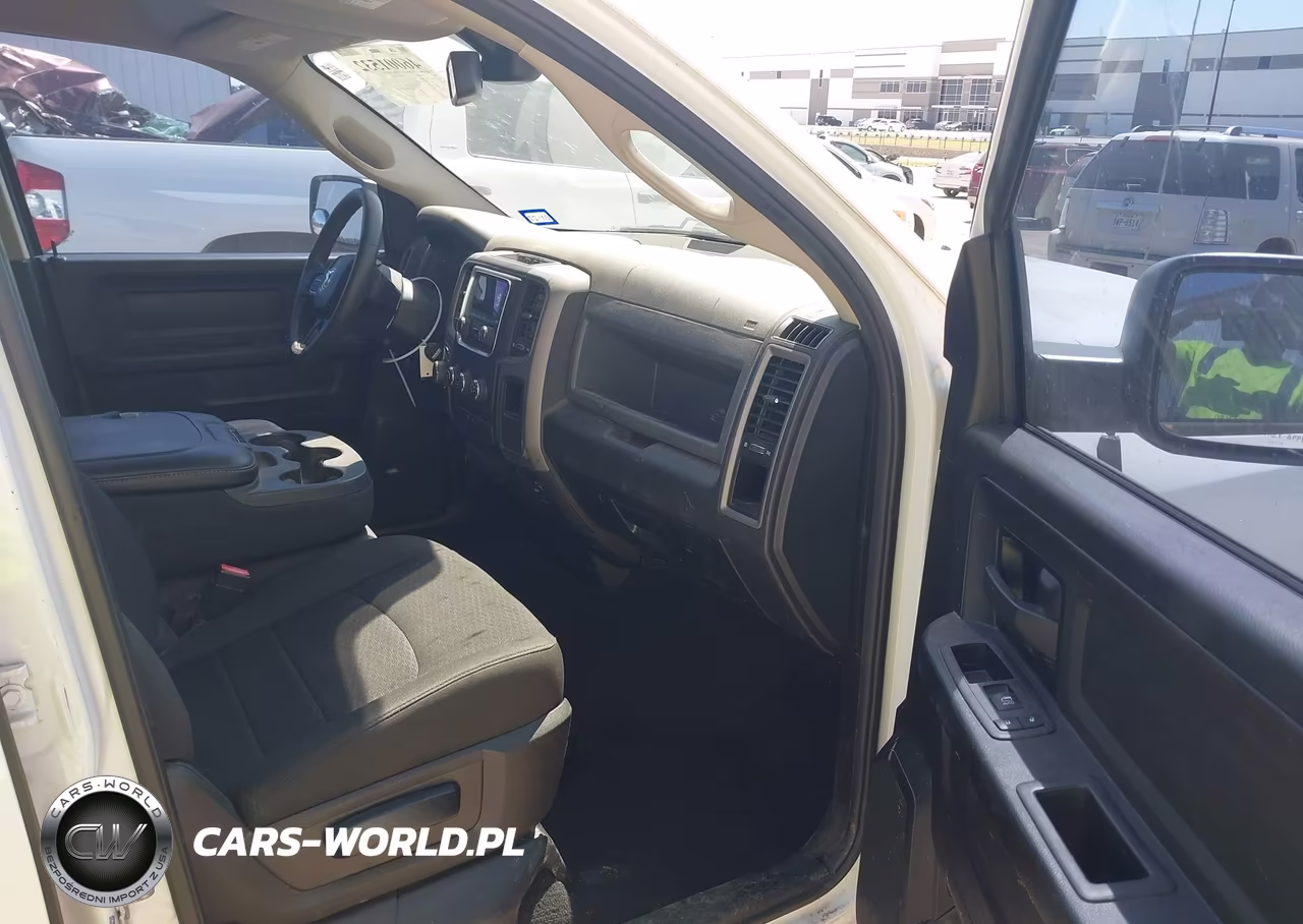 2019 Ram 1500 Classic Tradesman 4X2 6'4 Box VIN:1C6RR6FG1KS526382 - 5