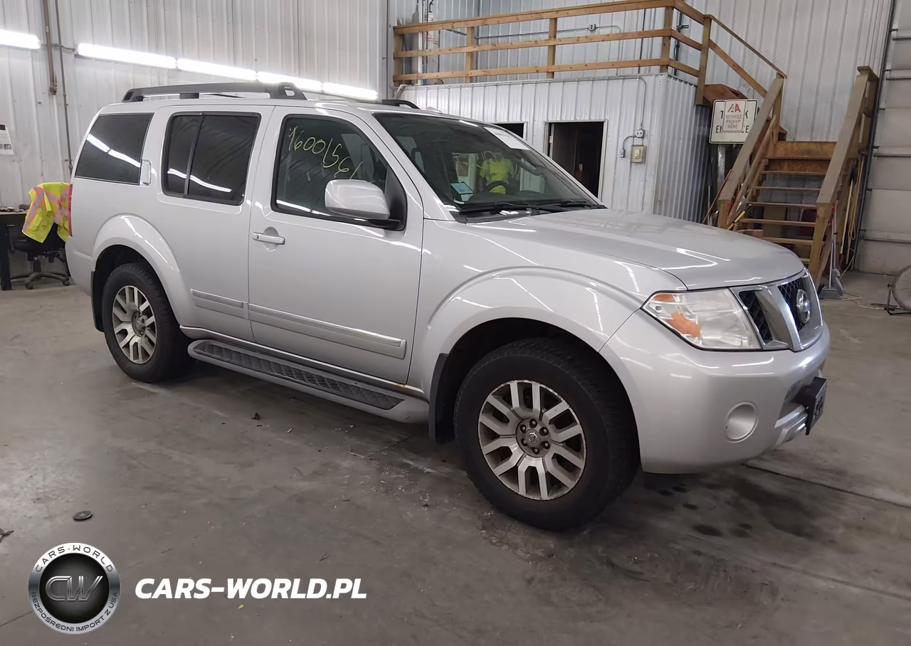 2012 Nissan Pathfinder Le