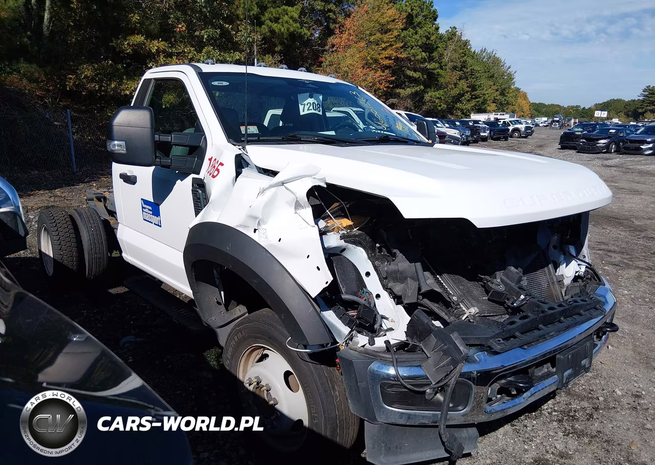 2023 Ford F-550 Chassis Xl