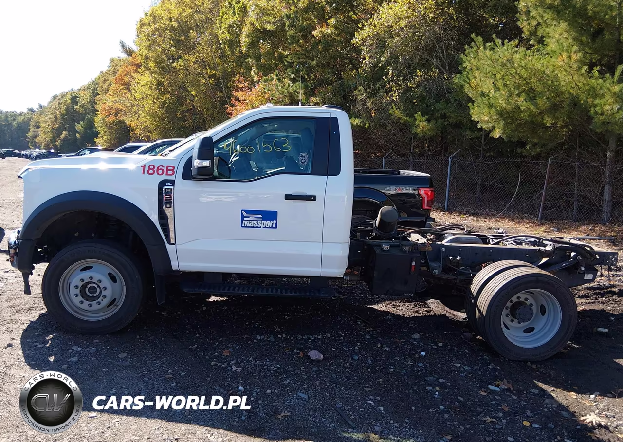 2023 Ford F-550 Chassis Xl VIN:1FDUF5HN5PED60368 - 14