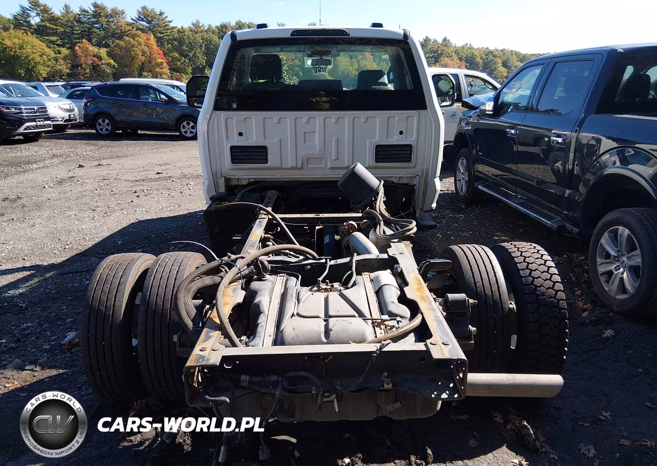 2023 Ford F-550 Chassis Xl VIN:1FDUF5HN5PED60368 - 15