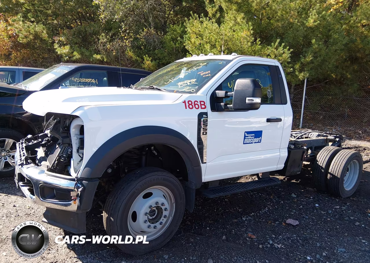 2023 Ford F-550 Chassis Xl VIN:1FDUF5HN5PED60368 - 2