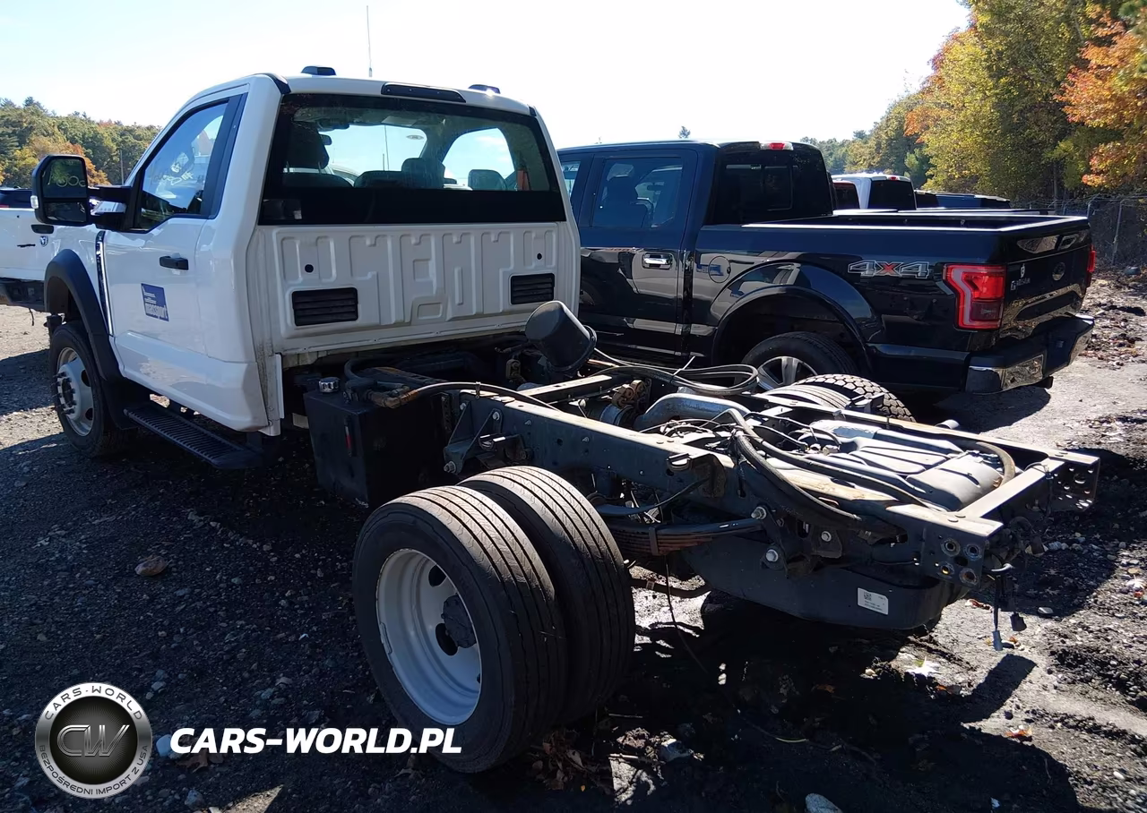 2023 Ford F-550 Chassis Xl VIN:1FDUF5HN5PED60368 - 3