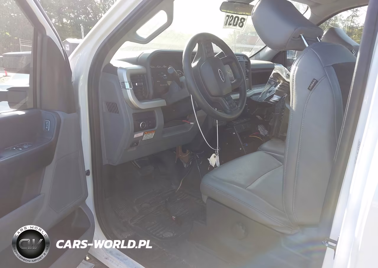 2023 Ford F-550 Chassis Xl VIN:1FDUF5HN5PED60368 - 7