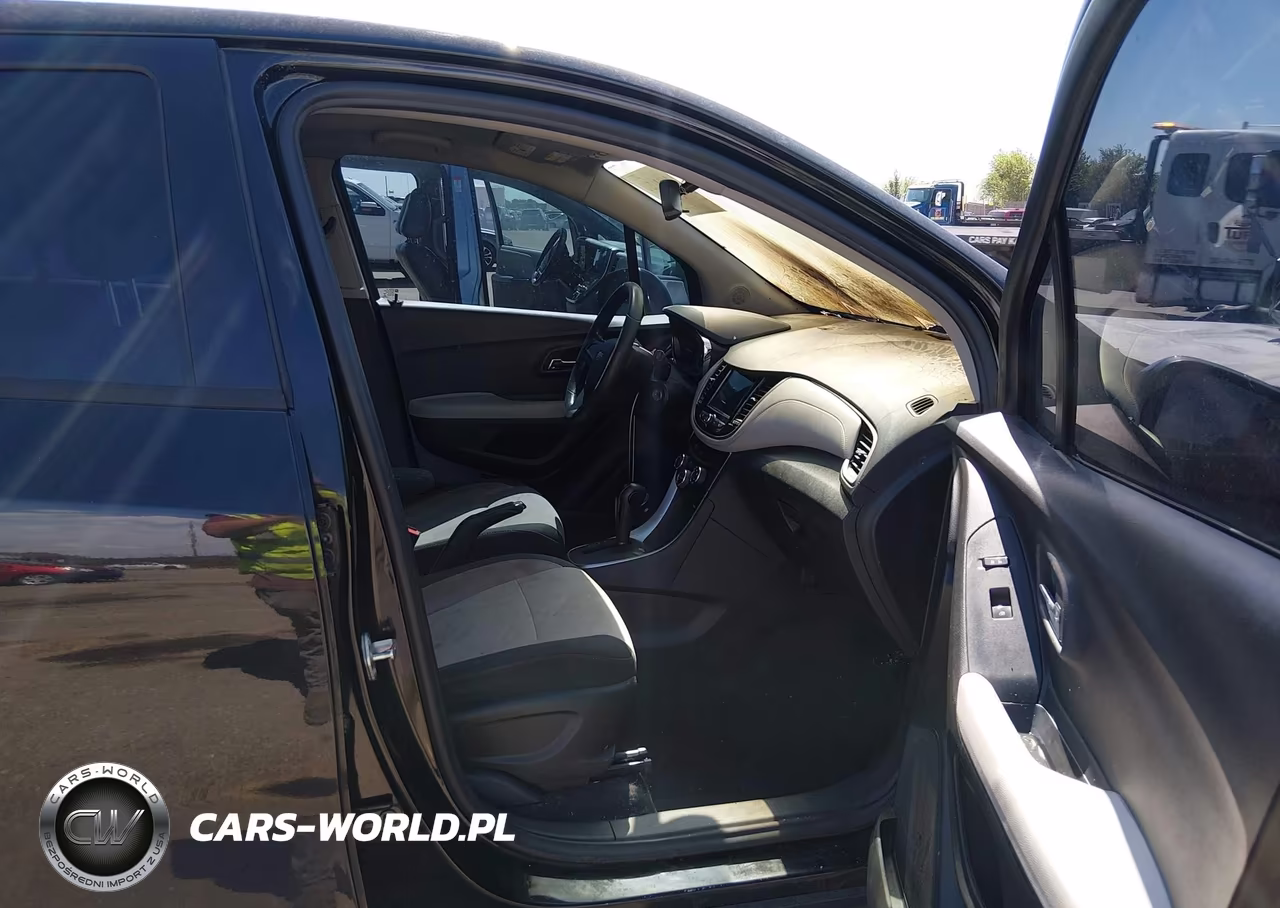 2019 Chevrolet Trax Ls VIN:3GNCJKSB4KL221876 - 5
