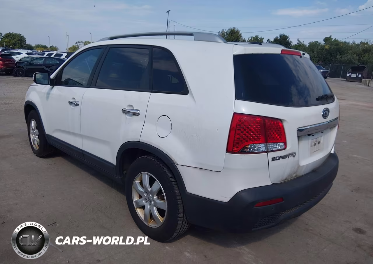 2012 Kia Sorento Lx VIN:5XYKT3A68CG241789 - 3