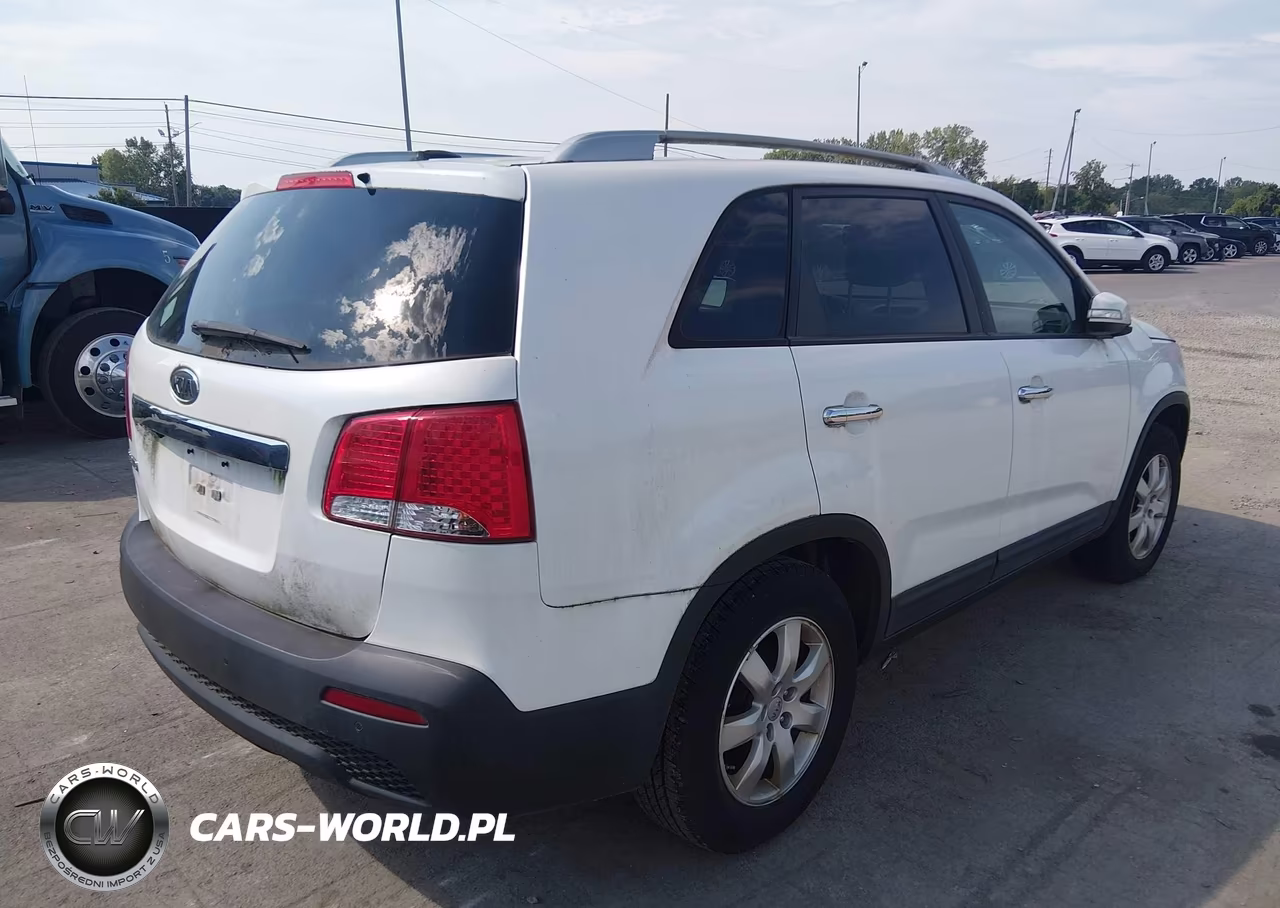 2012 Kia Sorento Lx VIN:5XYKT3A68CG241789 - 4